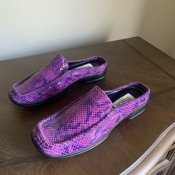 100% leather Purple Alligator design Women's Mules 6 - Picture 3 of 6